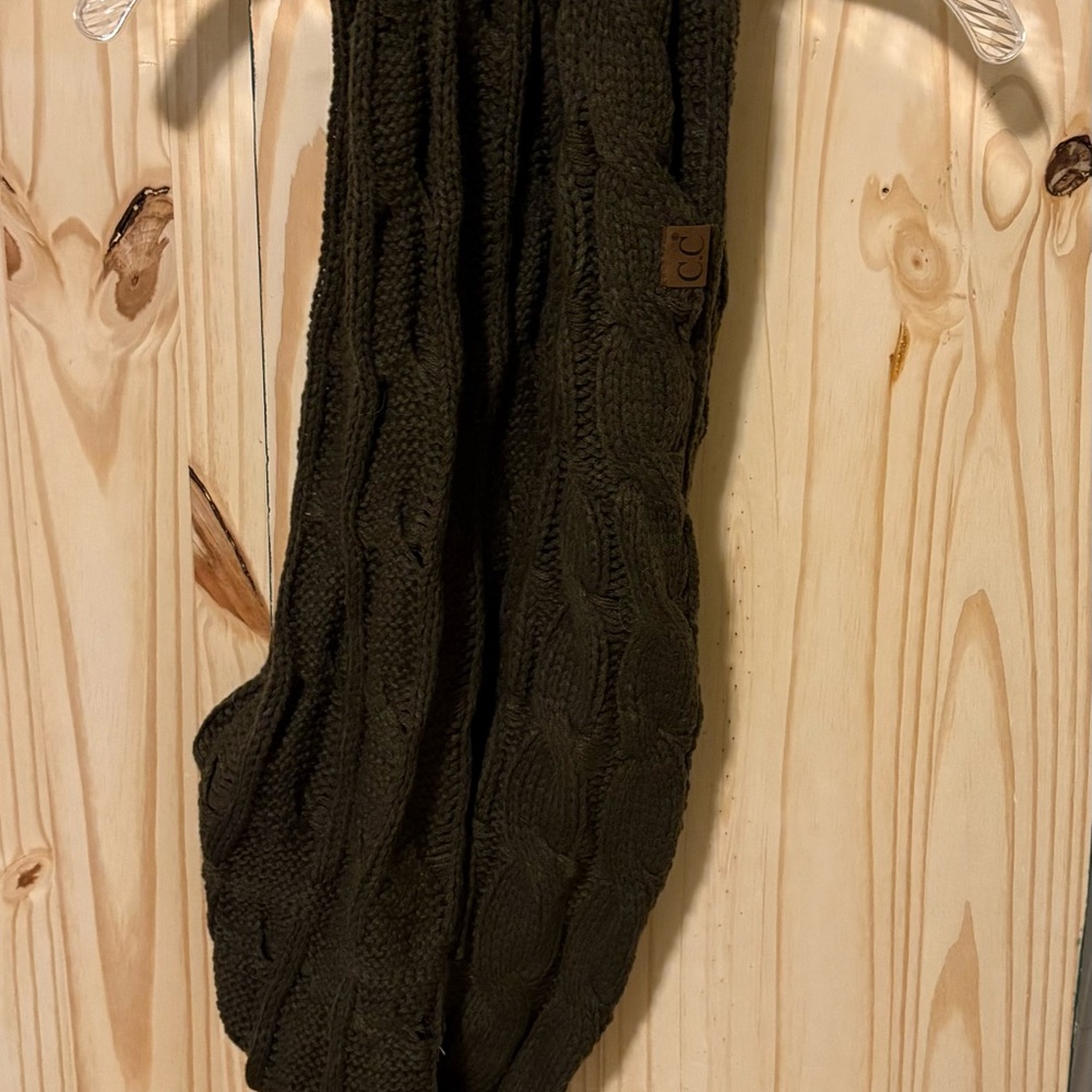 C.C Olive Cable Knit Scarf